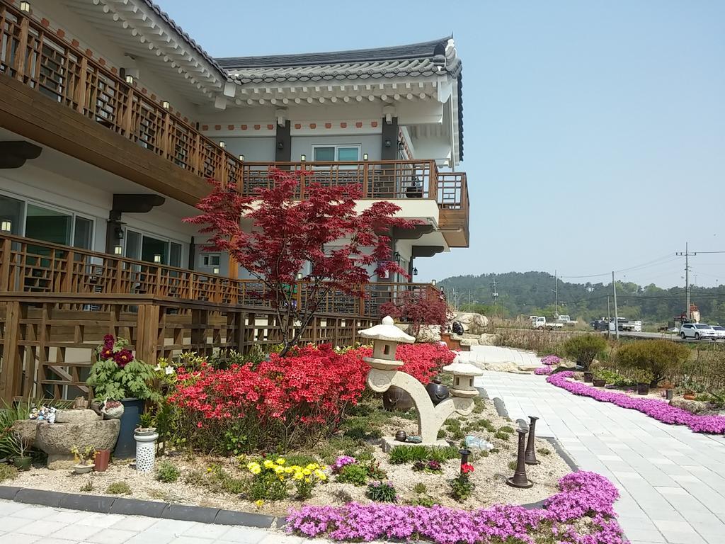 Starlight Journey Pension Gyeongju Bagian luar foto