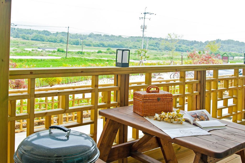 Starlight Journey Pension Gyeongju Bagian luar foto